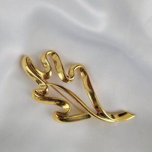 Trifari Brooch Gold Tone Leaf Shaped Signed